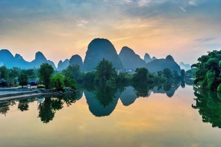 绿色智能制造智慧工厂